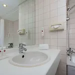 Ramada By Wyndham Hotell 3*