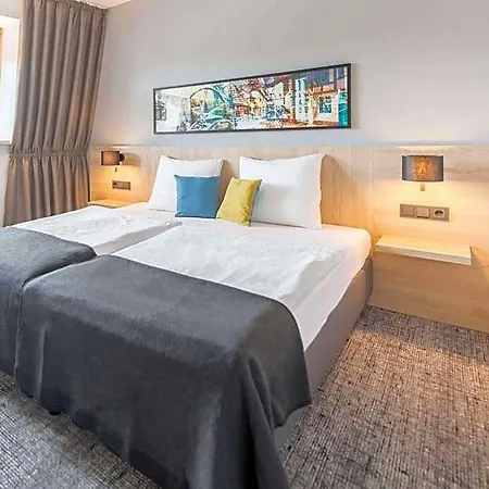 Hotel Sunday 3*