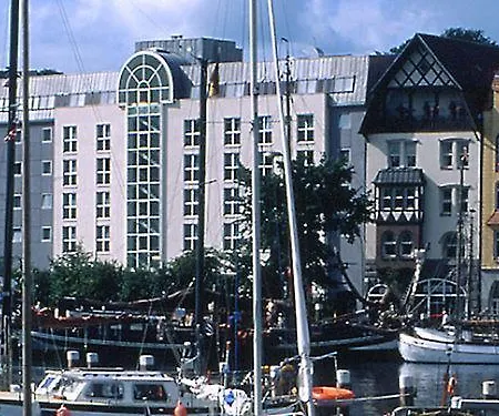 Ramada By Wyndham 3*