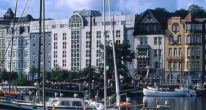 Ramada By Wyndham 3*